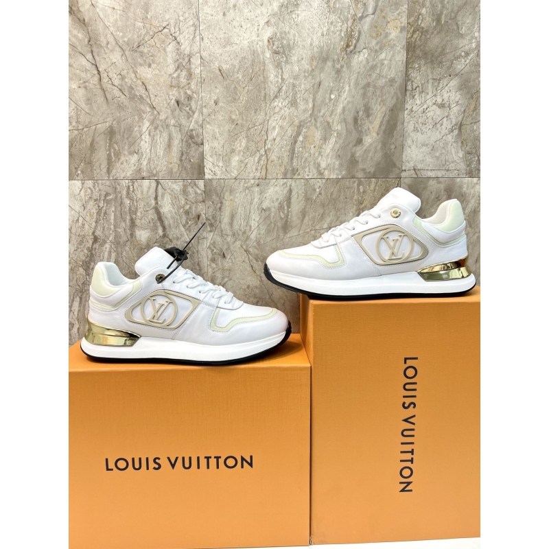l**is V*t*n sneakers
